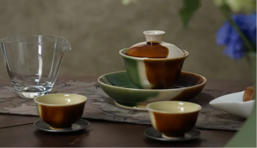 流霞盖碗·邛三彩釉陶瓷茶具套装｜千年邛窑彩瓷技艺·一盖两杯·空山月造物社