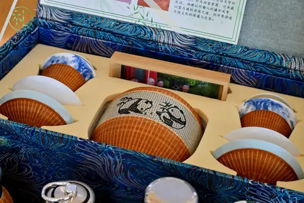 鸿福齐天套装礼盒